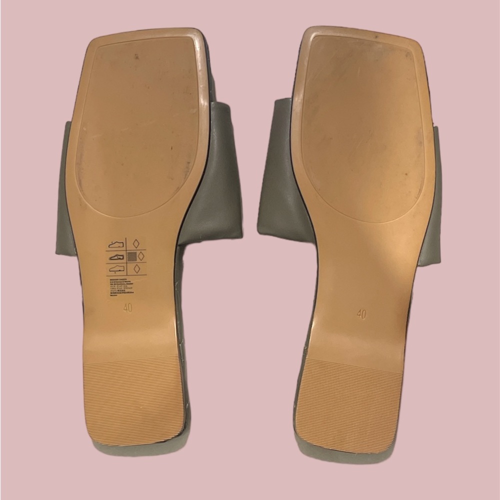 H&M Padded Mules - Picture 2 of 4